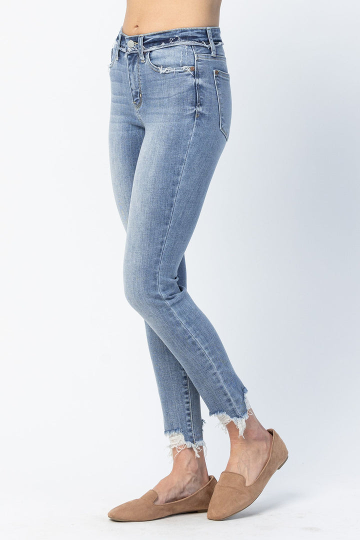 Mid Rise Waistband Detail Skinny Jean 82408