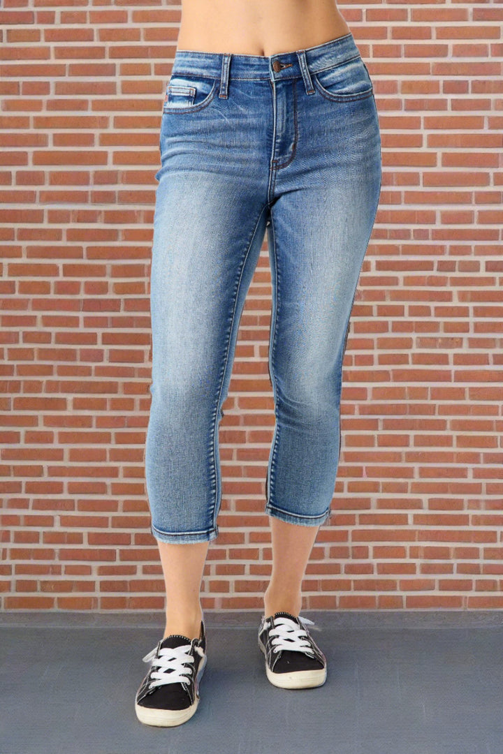 Mid Rise Classic Capris JB 72114