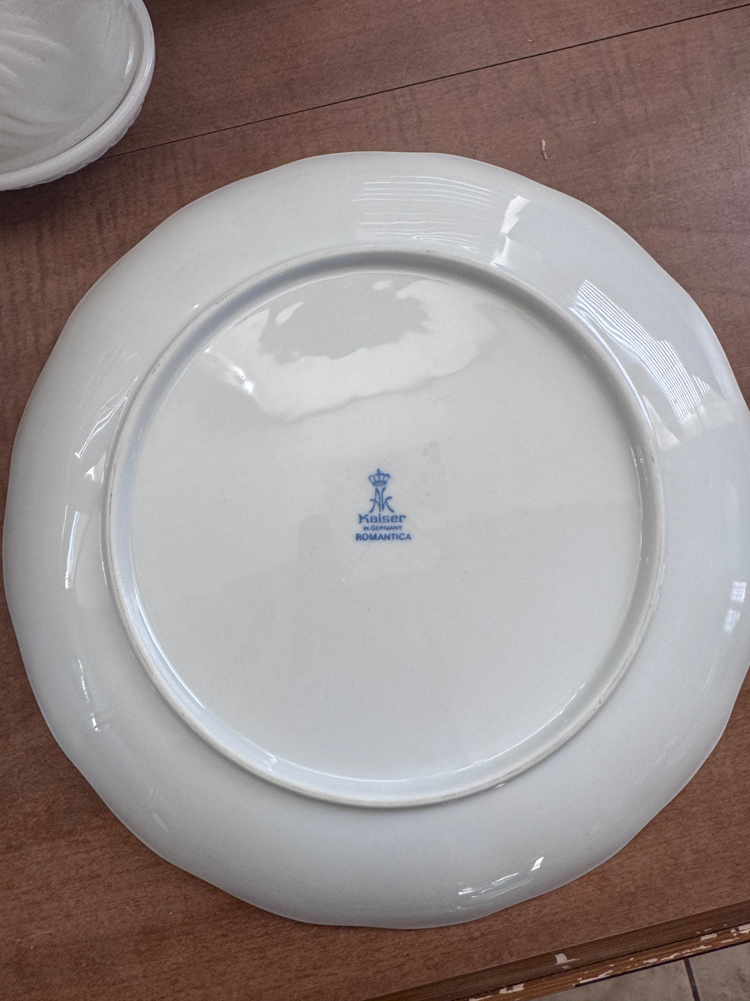 Set of 4 AK Kaiser Romantica Dinner Plates